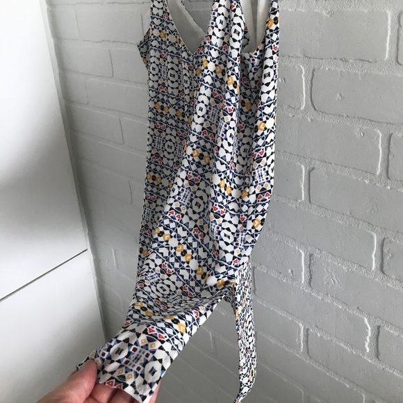 H&M Tank top Chiffon Southwesterm print Navy/Marigold/butter yellow cream/red M - Picture 8 of 8